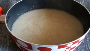 Детская овсянка с фруктами