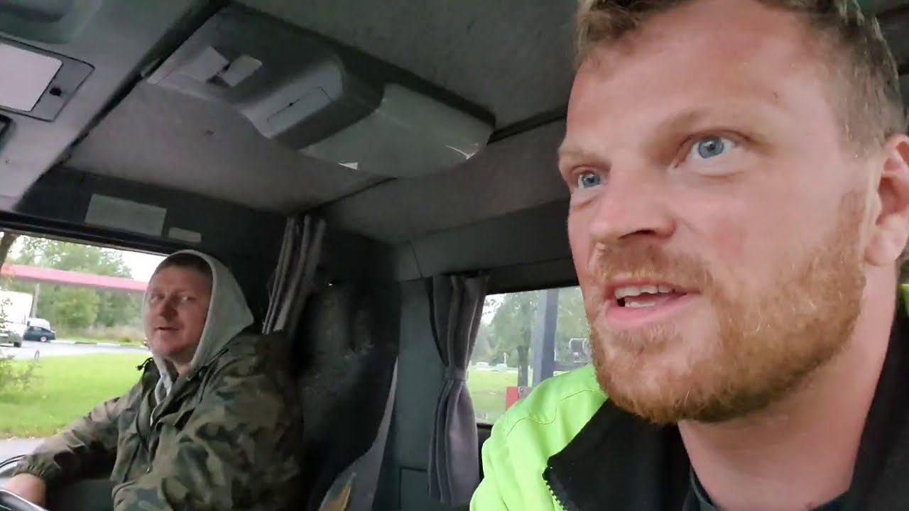 Unic 500 сила!Работаем на манипуляторе хино,помогаю коллеге выгрузить тяжёлый груз смотреть онлайн