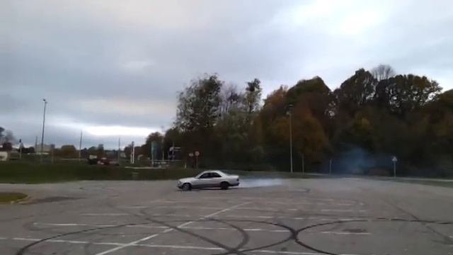 Mercedes 124 3,2