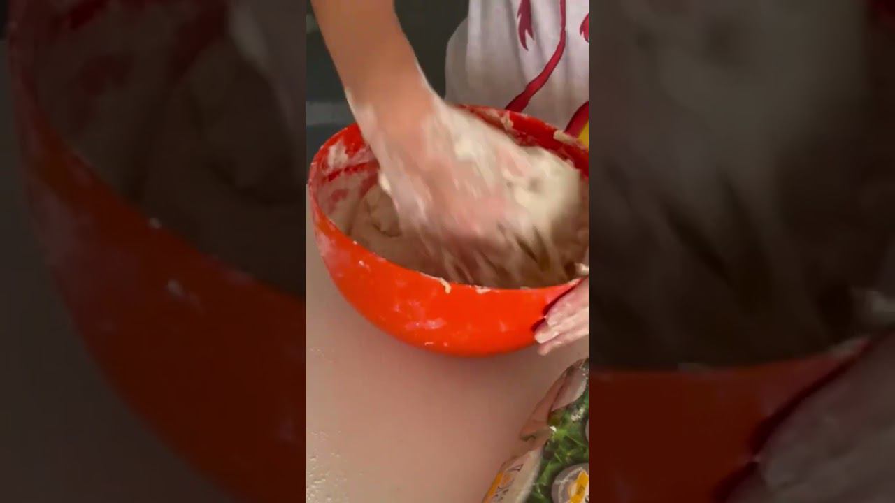 Как приготовить вкусное и крутое тесто без комков