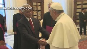 Pope Francis meets Kiribati President Anote Tong