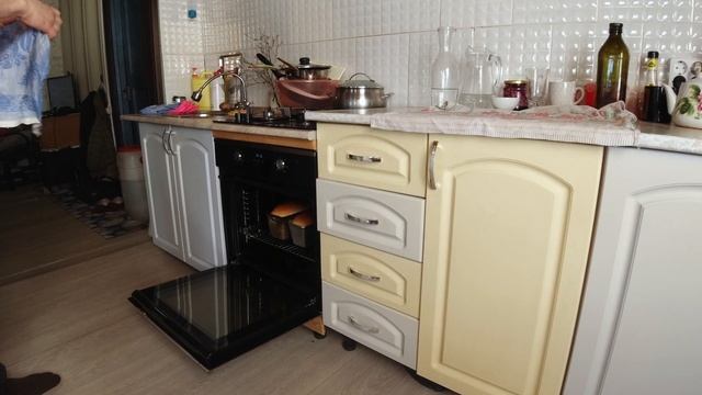 Топим котёл, печём домашний хлеб, жизнь в деревне смотреть онлайн