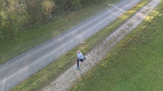 Бег в октябре (Running in October) DJI Mini 3 Pro Acive Track смотреть онлайн