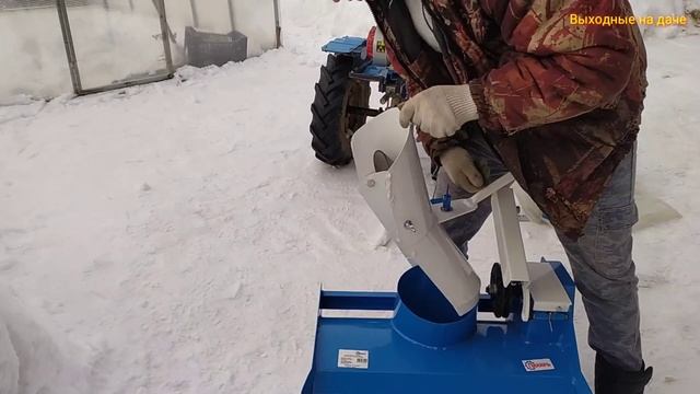 Снегоуборочная приставка Пахарь.Обзор,подключение и испытания. смотреть онлайн