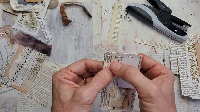 Junk Journal ~ Using Up Book Pages Ep 14 ~ Super Easy Tear-Away Notebook! The Paper Outpost! :) смотреть онлайн