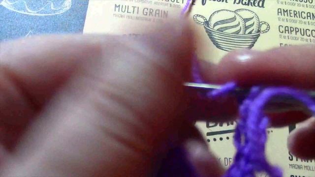 Женственная накидка из красивого узора. Очень легко и просто вяжется, смотрите смотреть онлайн