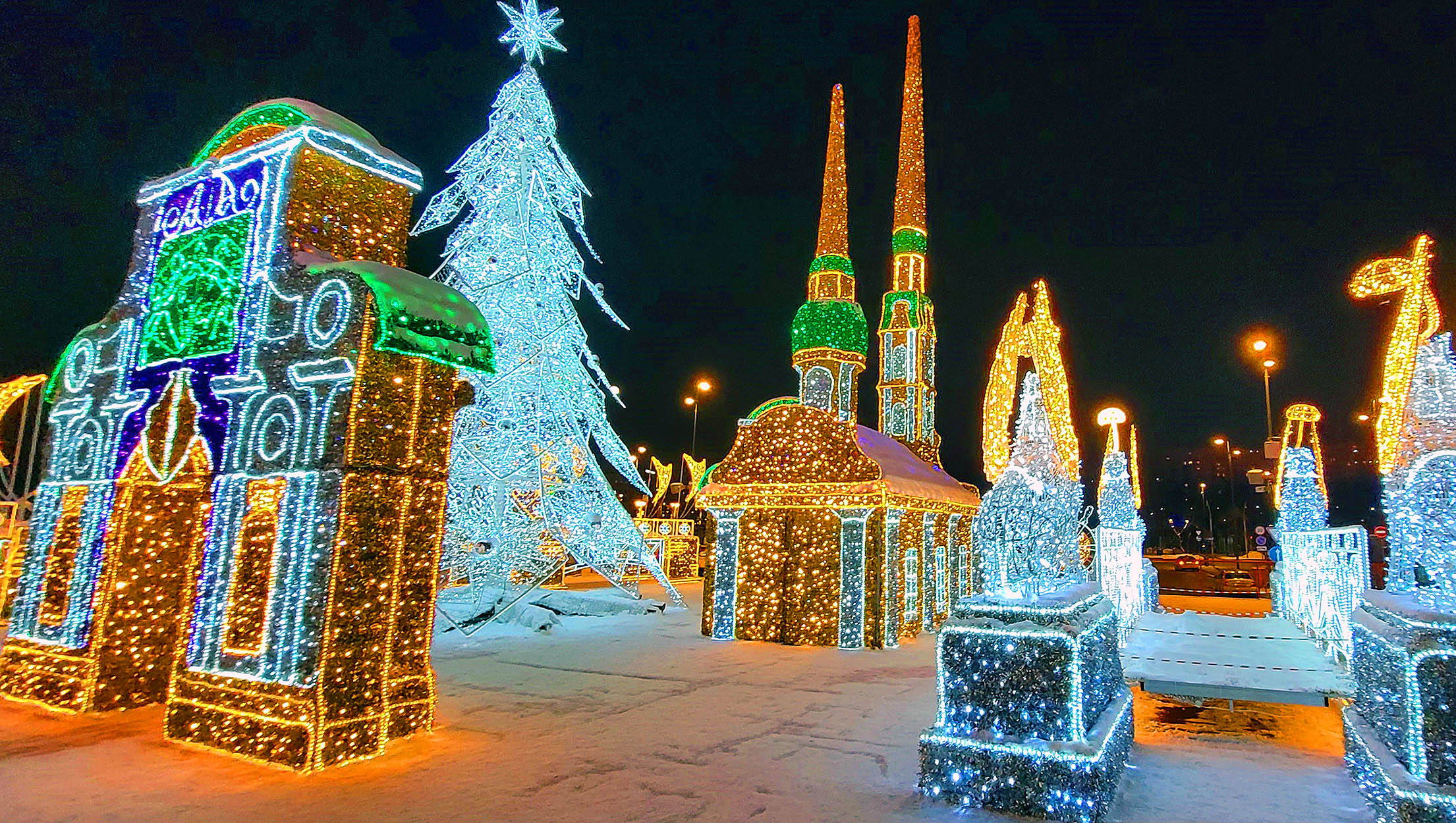 Новогодняя Москва: Мини Санкт-Петербург в Москве