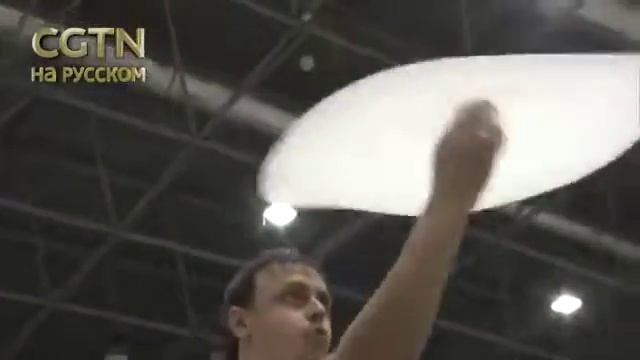 CGTN (Китай)| 20.04.2018: В Новосибирске прошел открытый чемпионат Сибири по приготовлению пиццы смотреть онлайн