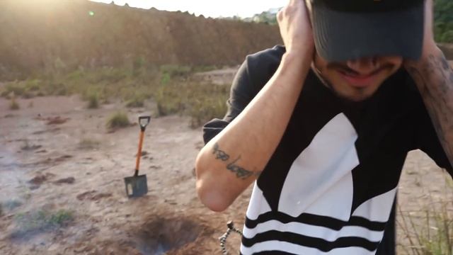 EU NÃO DEVERIA TER SOLTADO ESSE MORTEIRO... *sério* смотреть онлайн