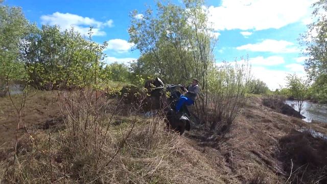 Упал) Будьте осторожнее! смотреть онлайн