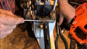 Бензопила,которая ломается даже если этой бензопилой не работать!)