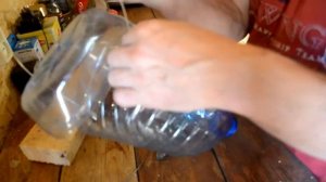 Рукомойник из бутылки   2 Способа сделать рукомойник на даче