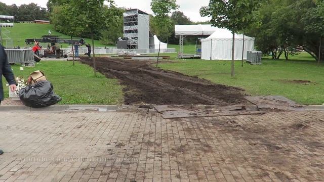 Праздник к нам приходит. А ради праздника нам ничего не жалко. 870 лет Москве  // 2017 смотреть онлайн