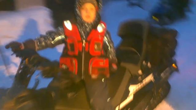 Катка на снегоходе смотреть онлайн