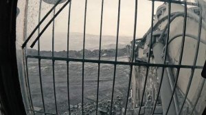 Экскаватор в работе