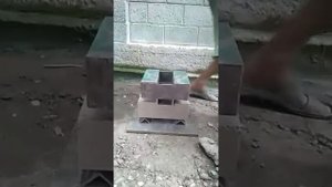 Глиноблок или саманные блоки своими руками,на самодельном станке,в домашних условиях.