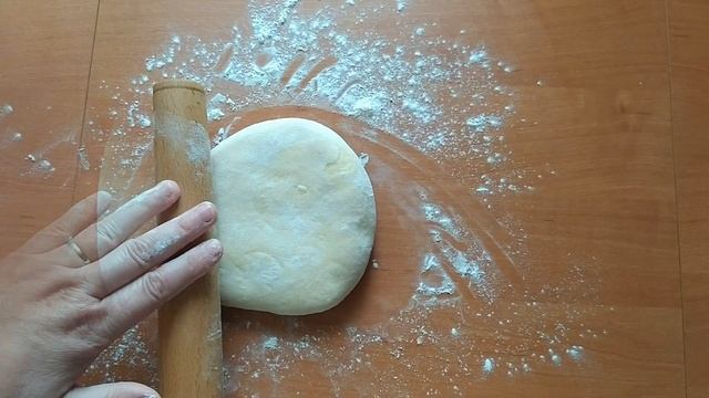 Украинские галушки с курицей в сметанном соусе | Рецепт