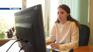 Лариса Ипатова — оператор ЭВиВМ автомобильного завода «КАМАЗа» и скрипачка