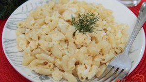 Макароны с яйцом и сыром в мультиварке