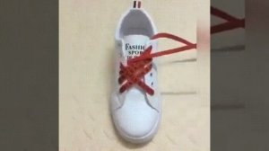 Как красиво зашнуровать обувь.