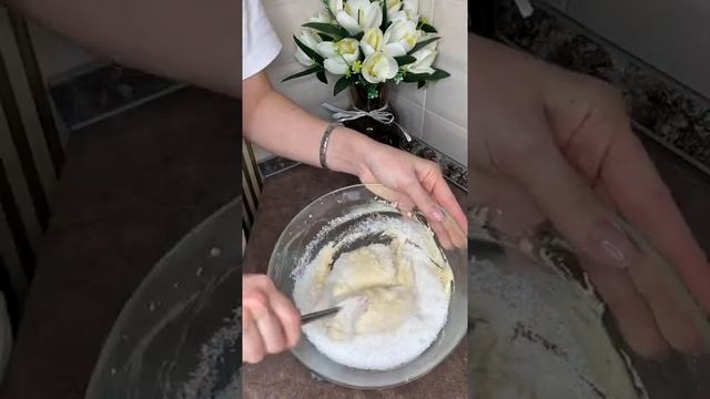 Кокосовый кекс .Это просто кокосовое наслаждение.Нежное,ароматное и очень вкусное смотреть онлайн