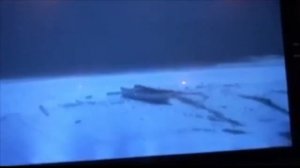 Троих мужчин нашли на необитаемом острове в Тихом океане благодаря надписи SOS на песке