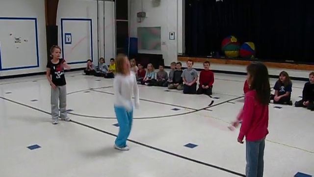 PE Long Jump Rope Rhymes смотреть онлайн