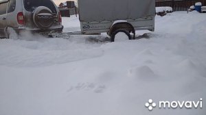 Шевроле нива в снегу. Штурмую целину.