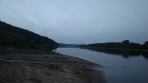 Ока у дачи Рихтера. Поздний вечер воскресенья.