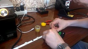 Ремонт телевизора Samsung HF320BGA B1, не горит подсветка. Телевизор самсунг.