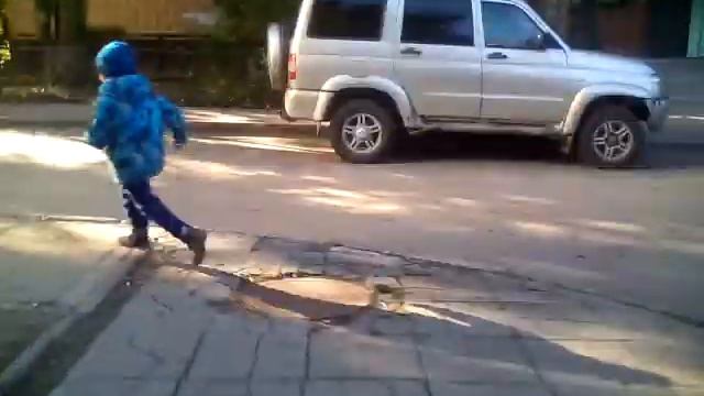 Побег за бомжом на бираем 5 лайков выйдет первое видео смотреть онлайн