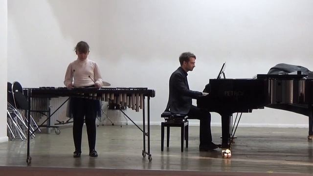 М.Мусоргский "Гопак" из оперы Сорочинская ярмарка". Исполняет Иванова Диана 10 лет. смотреть онлайн