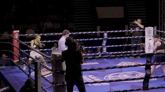 Анна Левина дебютный бой / Pro Debut смотреть онлайн