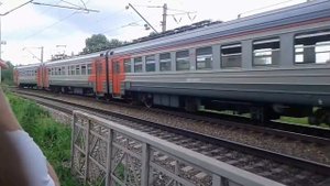 Электропоезд ЭД9Т-0018 с сообщением Владивосток-Артем