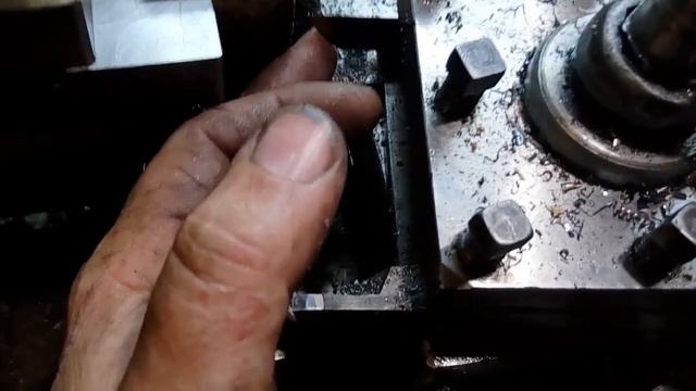 Как вырезать прокладку из паронита на токарном станке смотреть онлайн