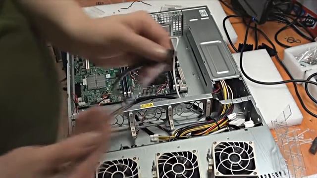 Сборка сервера на платформе Supermicro смотреть онлайн
