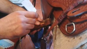 Крепим приструги на вестерн седле