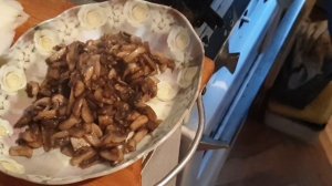 Жареные шампиньоны с картошкой и луком ???
