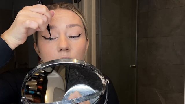 ДЕЛАЕМ БЫСТРЫЙ МАКИЯЖ НА ХЭЛЛОУИН КОСМЕТИКОЙ TF COSMETICS смотреть онлайн