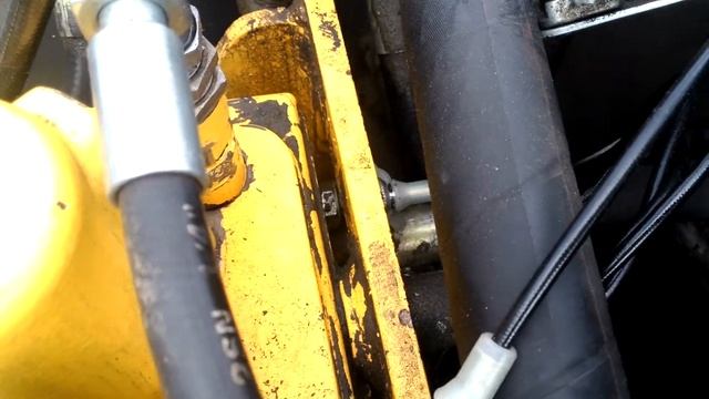 21.05.17 Замеры давления сдвоенного насоса на гидрораспределителе смотреть онлайн