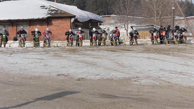 Мотокросс. Полевской. Класс Open, Шипы, 1й заезд. 2014 год смотреть онлайн