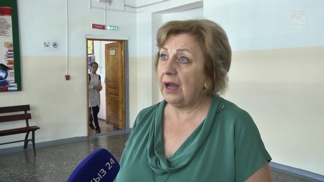 Смартфоны для школьников: в чем польза и вред?