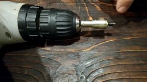 Мнение о шуруповерте Интерскол ДШ-10/260Э2 260 Вт и битодержателе OneClick Bosch 2608522318