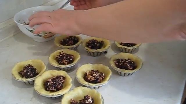 Вкусненькие песочные корзинки к чаю смотреть онлайн