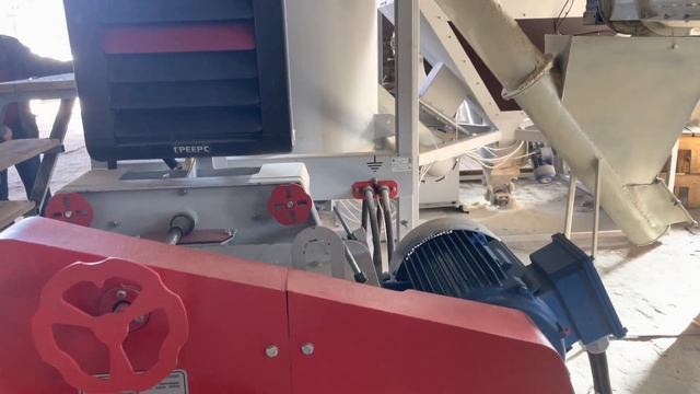 Производство древесной муки на мельнице «МИКРОКСИЛЕМА-МОДУЛЬ» в автоматическом режиме смотреть онлайн