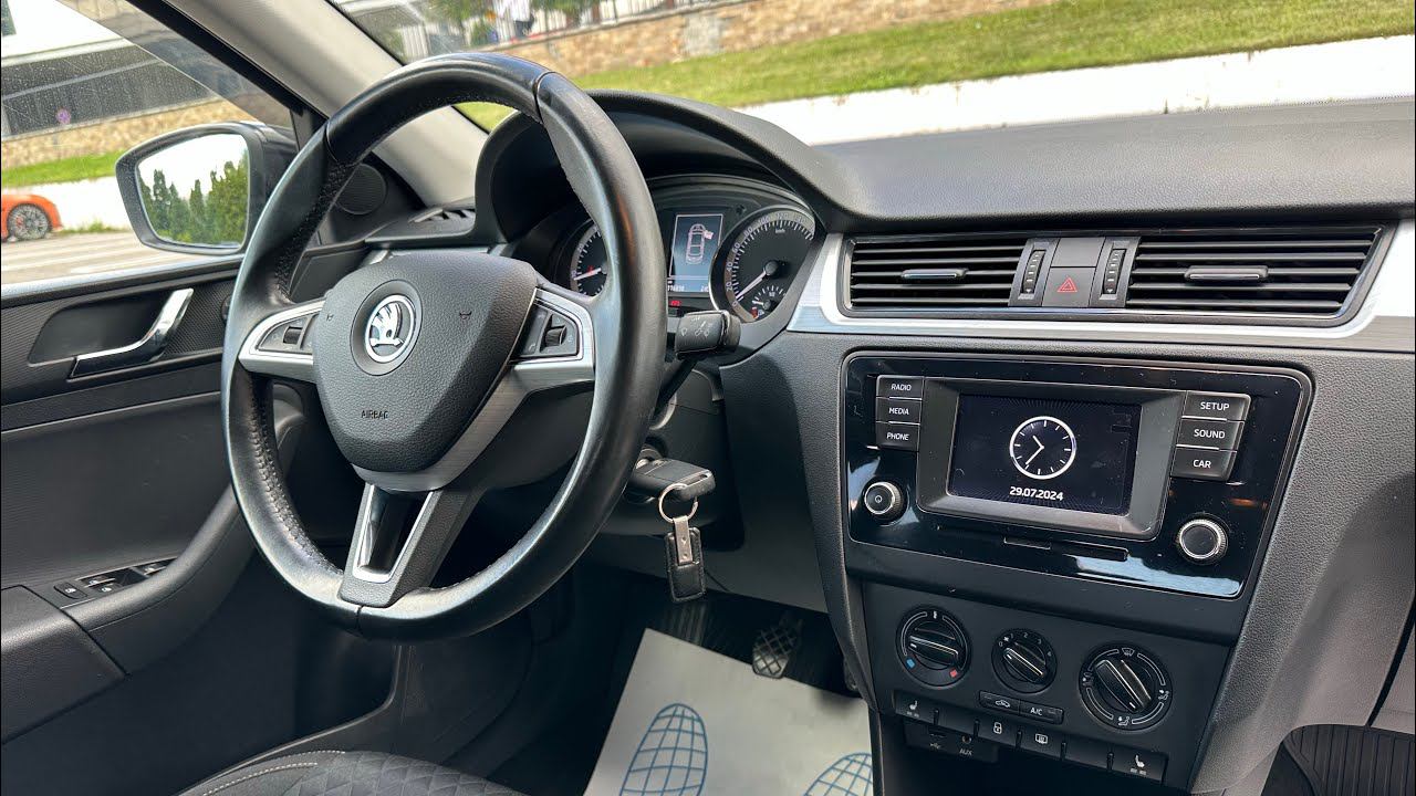 Skoda Rapid 2016 1.6MT смотреть онлайн