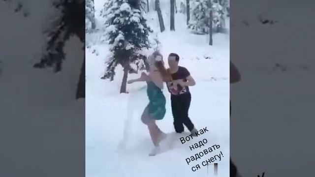 ВОТ КАК НАДО ТАНЦЕВАТЬ НА СНЕГУ в ГОД КРОЛИКА! ❄️????