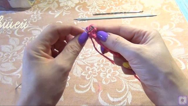 Подробный мастер класс по вязанию петель спицами для левшей. Классические и бабушкины петли