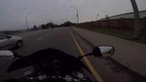 VFR800 встаёт чуть на задние колесо ?♀️