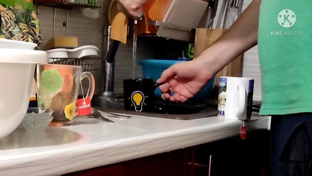 Что у нас на завтрак? Цены на мясо? Алексей моет окна, танцует и ест корейский салат с рисом! смотреть онлайн